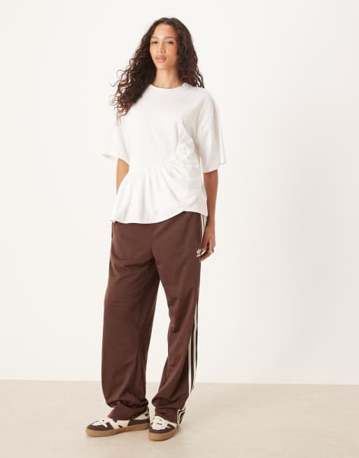 ASOS DESIGN boxy tee with asymmetric peplum hem in white, 3 of 4