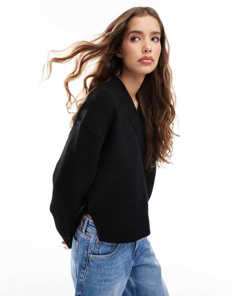 ASOS DESIGN boxy v neck jumper with side split detail in black - view 1