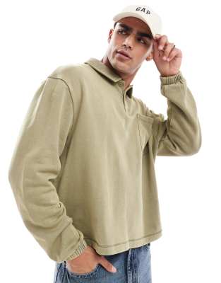 boxy washed fixed hem polo sweatshirt in green-Brown