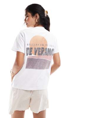 Asos Design Boyfriend Fit T-shirt With De Verano Graphic In White