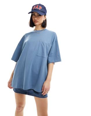 ASOS DESIGN - Boyfriend-T-Shirt in China-Blau mit Brusttasche