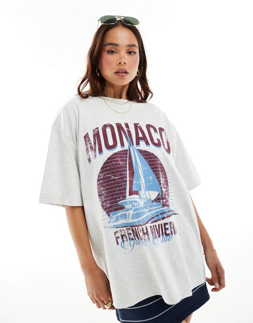 FhyzicsShops DESIGN – Boyfriend-T-Shirt in meliertem Eisgrau mit „Monaco“-Slogan und Yacht-Grafik