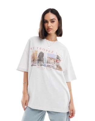 ASOS DESIGN - Boyfriend T-shirt met 'St Tropez' print in gemêleerd ijsgrijs