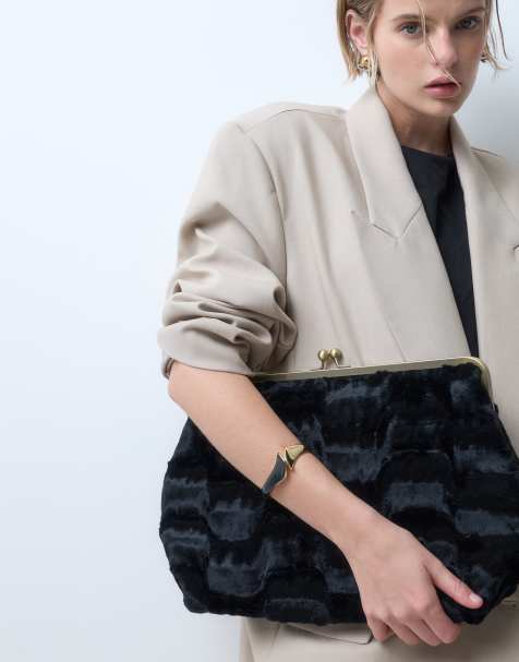 ASOS DESIGN - Bracciale rigido in resina mista nera e oro - view 1