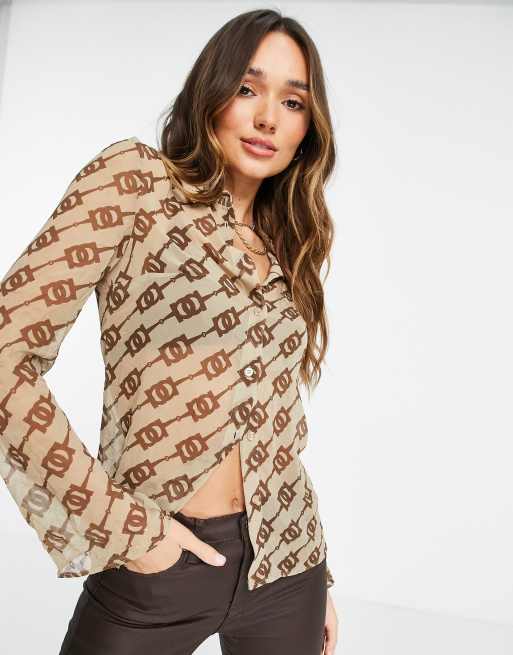 ASOS DESIGN – Brązowa gnieciona koszula w stylu lat 90, we wzór z monogramem