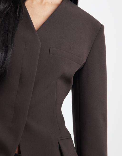 ASOS DESIGN – Brązowa marynarka bez kołnierza z wysokim dekoltem, 4 z 4