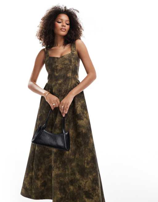 ASOS DESIGN – Brązowa sukienka maxi z imitacji skóry z efektem sprania, 2 z 4