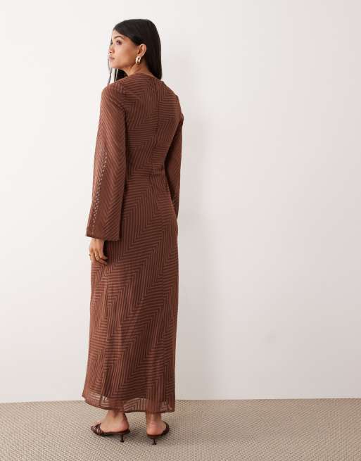 ASOS DESIGN – Brązowa sukienka maxi z szalikiem w paski, 2 z 4