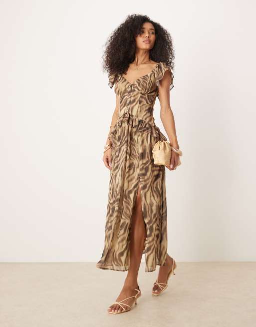 ASOS DESIGN – Brązowa taliowana sukienka maxi z bufkami i falbankami w zwierzęcy wzór