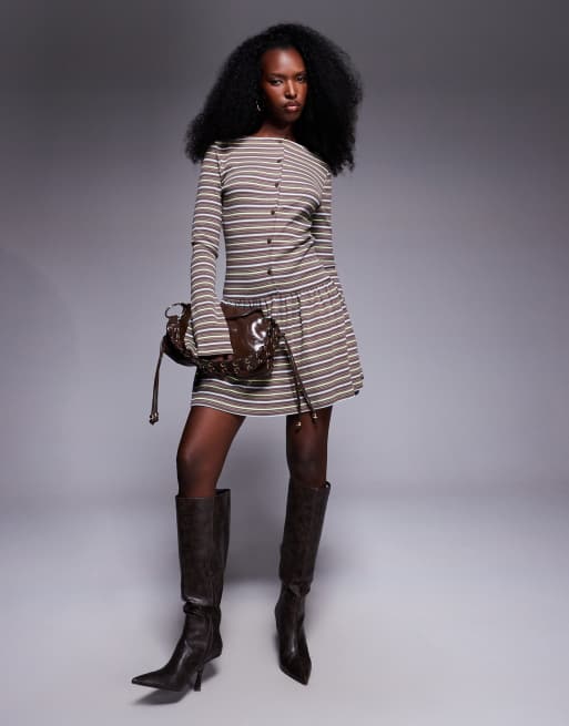 ASOS DESIGN – Brązowa zapinana na guziki sukienka z obniżoną linią talii we wzór w paski