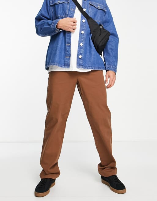 ASOS DESIGN – Brązowe chinosy o luźnym kroju