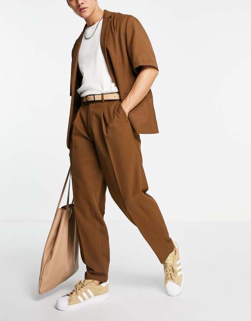 ASOS DESIGN – Brązowe dopasowane spodnie z podwyższonym stanem