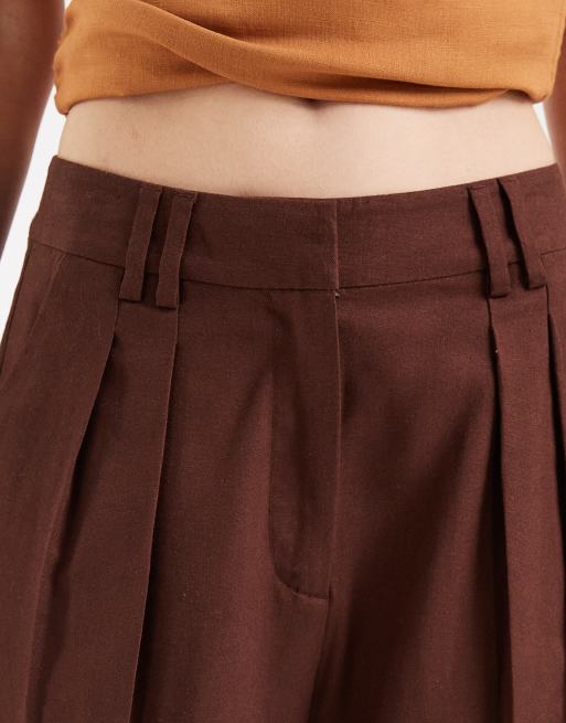 ASOS DESIGN – Brązowe dopasowane szorty bermudy z domieszką lnu, 3 z 5