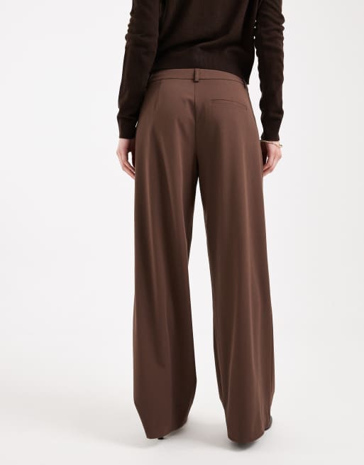 ASOS DESIGN – Brązowe eleganckie spodnie z niskim stanem w stylu 90., 2 z 5
