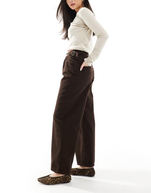 ASOS DESIGN – Brązowe jeansy sztruksowe z klamrami z boku, 2 z 5