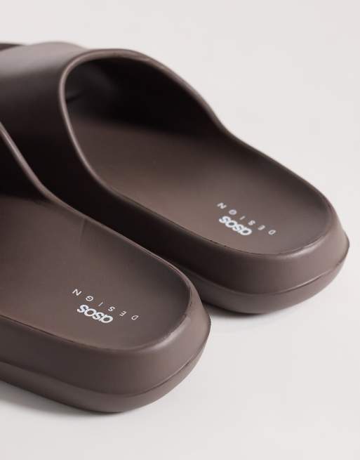 ASOS DESIGN – Brązowe klapki na grubej podeszwie, 4 z 4