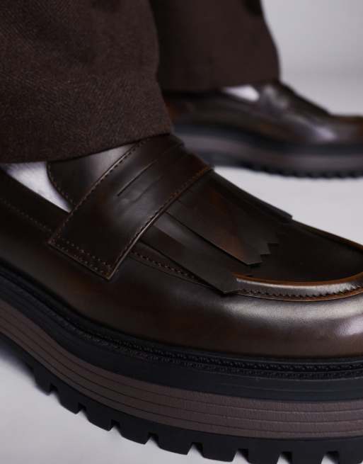 ASOS DESIGN – Brązowe loafersy na grubej podeszwie z frędzlami, 3 z 4