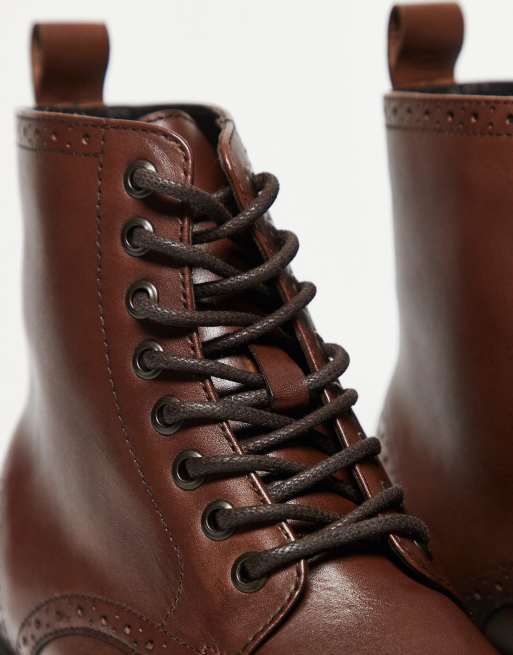 ASOS DESIGN – Brązowe skórzane sznurowane buty z detalami w stylu brogsów, 2 z 3