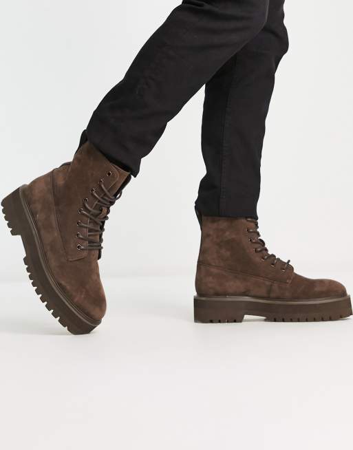 ASOS DESIGN – Brązowe sznurowane botki z imitacji zamszu na grubej podeszwie, 3 z 4