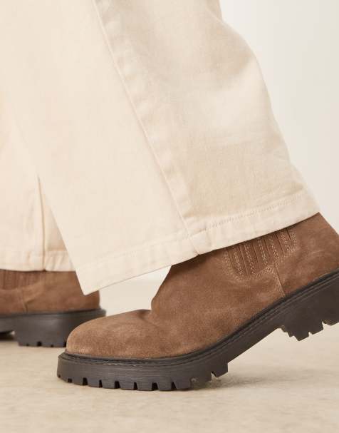 ASOS DESIGN – Brązowe zamszowe sztyblety ze zlicowanymi się elastycznymi wstawkami - view 1