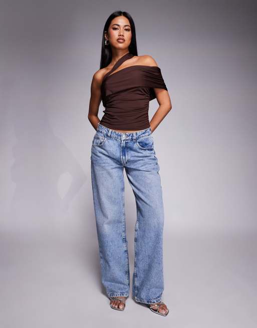 ASOS DESIGN – Brązowy asymetryczny top na jedno ramię z wywiniętym dekoltem bardot, 3 z 4