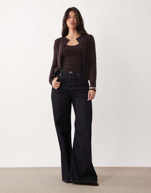 ASOS DESIGN – Brązowy zestaw z dzianiny o delikatnym splocie: kardigan i top, 2 z 3