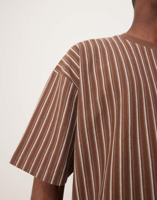 ASOS DESIGN – Brązowy fakturowany T-shirt oversize w paski, 4 z 4
