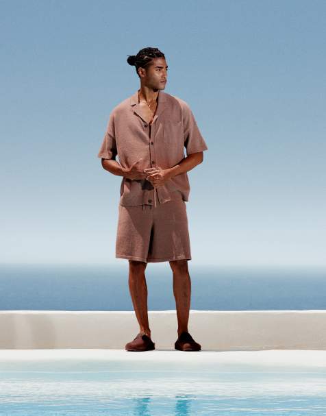 ASOS DESIGN – Brązowy fakturowany zestaw: koszulka polo oversize i szorty - view 1