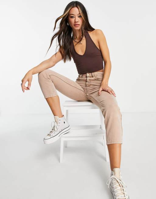 ASOS DESIGN – Brązowy krótki top z dekoltem typu halter