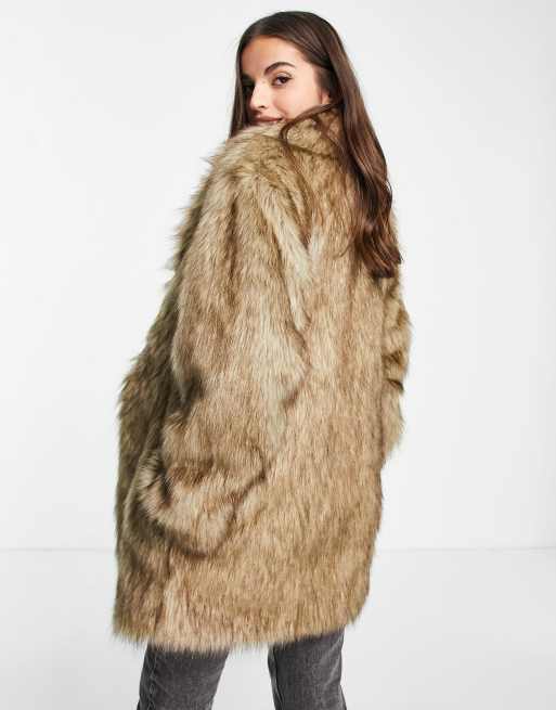 ASOS DESIGN – Brązowy płaszcz ze sztucznego futra, 4 z 4