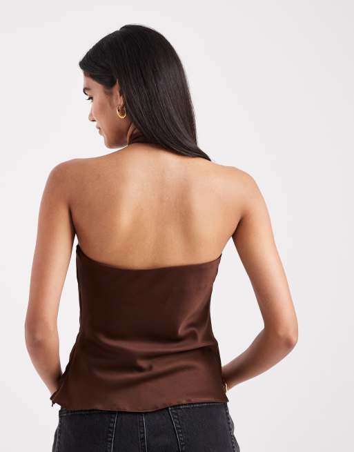 ASOS DESIGN – Brązowy satynowy top z dekoltem typu halter z krawatem, 2 z 4