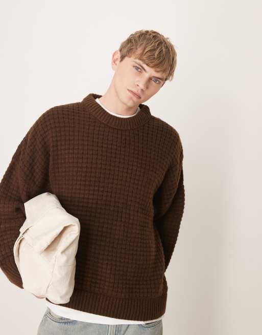 ASOS DESIGN – Brązowy sweter o pudełkowym kroju super oversize z okrągłym dekoltem o waflowej strukturze