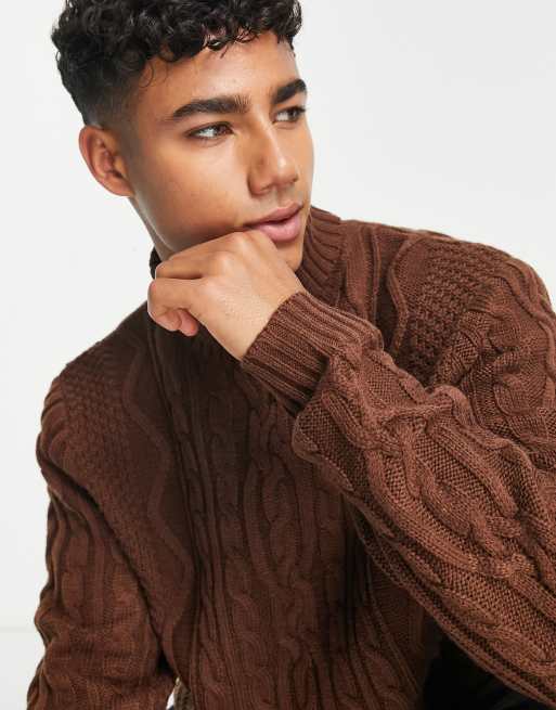 ASOS DESIGN – Brązowy sweter z odwijanym golfem o warkoczowym splocie, 2 z 4
