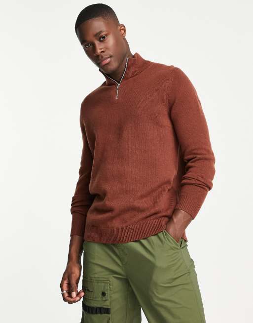 ASOS DESIGN – Brązowy sweter z wełny jagnięcej z zamkiem pod szyją