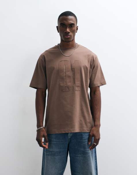 ASOS DESIGN – Brązowy T-shirt o luźnym kroju z aplikacją z numerem 10 - view 1
