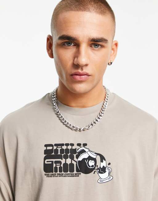 ASOS DESIGN – Brązowy T-shirt oversize z nadrukiem z motywem kawy z przodu