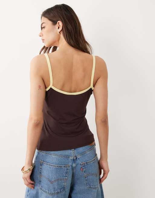 ASOS DESIGN – Brązowy top na ramiączkach z kontrastową lamówką, 4 z 4
