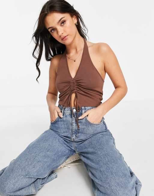 ASOS DESIGN – Brązowy top z dekoltem halter i marszczeniem