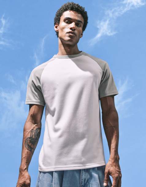 ASOS DESIGN – BreatheMAX™ – Biało-jasnozielony T-shirt z raglanowymi rękawami - view 1