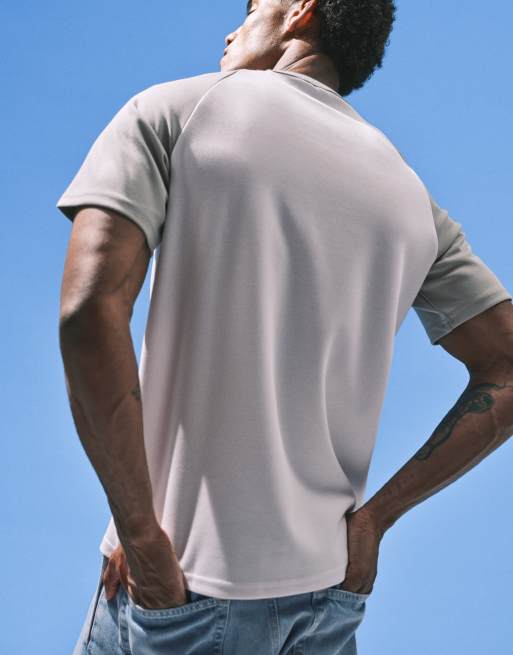 ASOS DESIGN - breatheMAX™ - Camiseta blanca y verde claro con mangas raglán, 5 de 5
