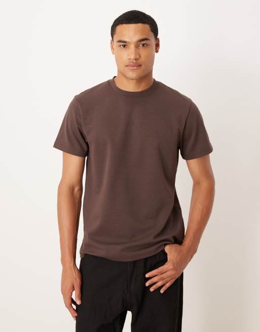 ASOS DESIGN – BreatheMAX™ – Gruby brązowy T-shirt z okrągłym dekoltem z mieszanki bawełnianej