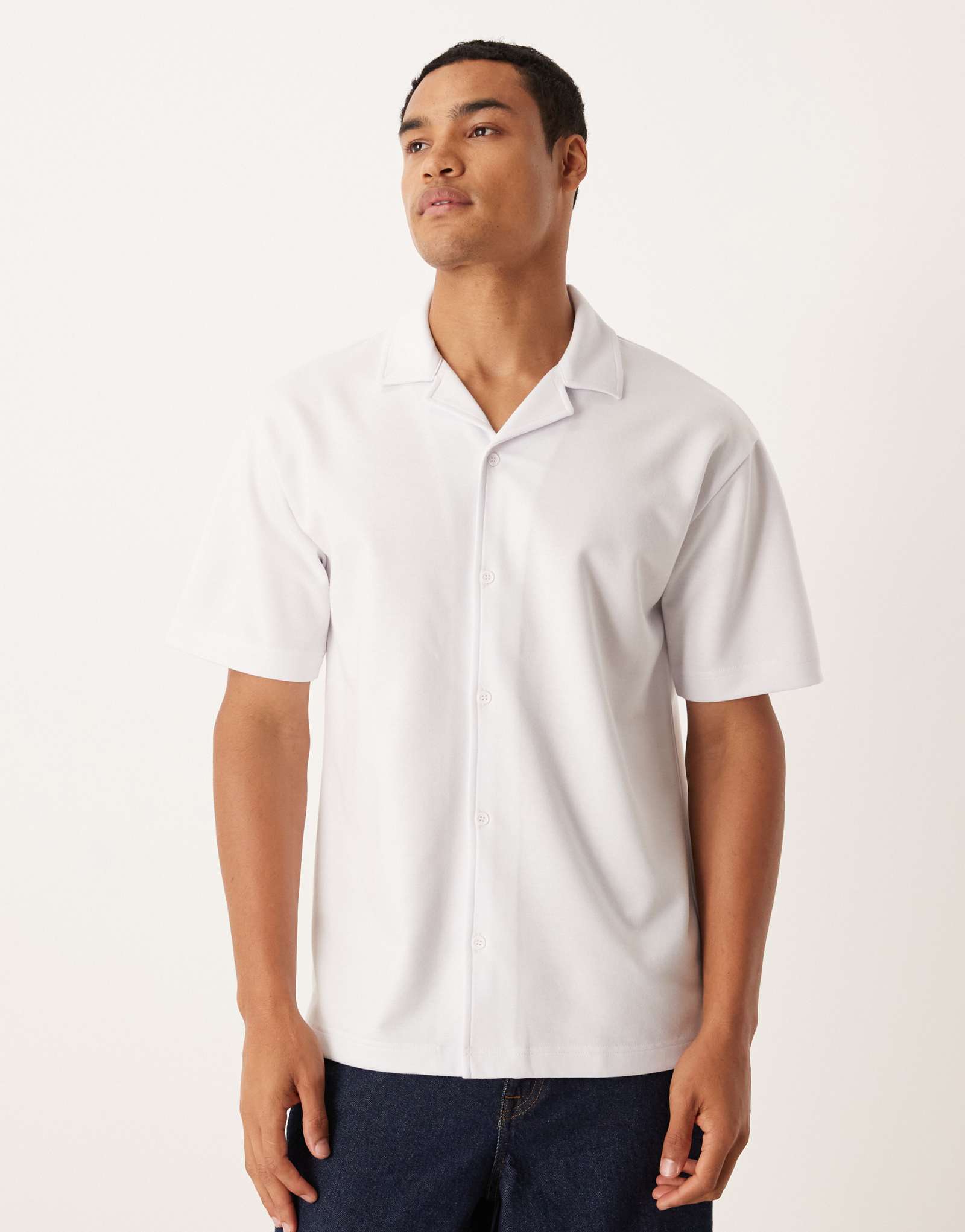 Футболка-поло breatheMAX™ в супертяжелом весе от ASOS DESIGN из белой хлопчатобумажной смеси