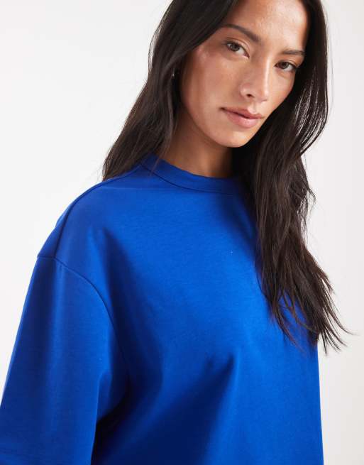 ASOS DESIGN breatheMAX™ interlock boxy cropped T-shirt med korte ærmer i klar blå, 4 af 4