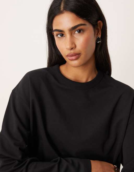 ASOS DESIGN – breatheMAX™ – Langärmliges, kastiges Cropped-T-Shirt in Schwarz, 4 von 4