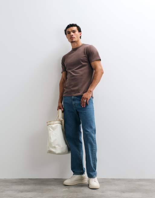 ASOS DESIGN breatheMAX™ Lite camiseta de corte estándar en piqué marrón, 2 de 5