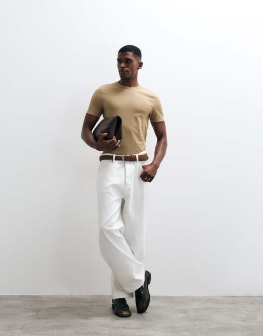 ASOS DESIGN – breatheMAX™ Lite – Schmal geschnittenes T-Shirt in Braun  , 5 von 5