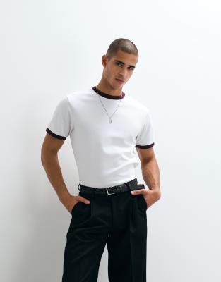 Футболка ASOS DESIGN breatheMAX regular fit белого цвета с кольцом в тон