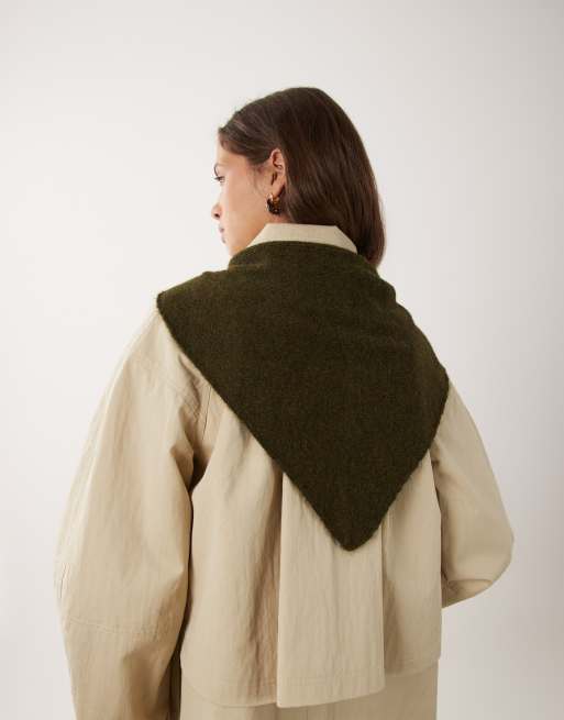 ASOS DESIGN bred trekantscarf med bredt band i khaki, 3 av 3