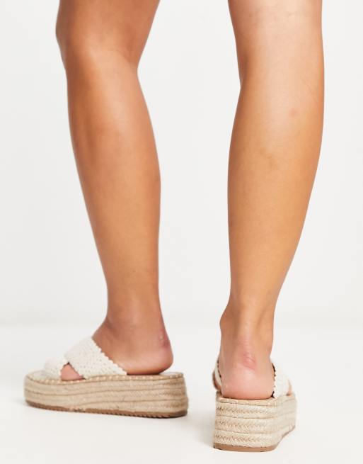 ASOS DESIGN - Brede Pasvorm - Jazlyn - Hehaakte muiltjes met dikke zool in naturel , 2 van 4
