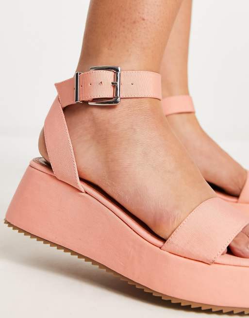 ASOS DESIGN - Brede Pasvorm - Tati - Sandalen met plateauzool in perzik, 3 van 4